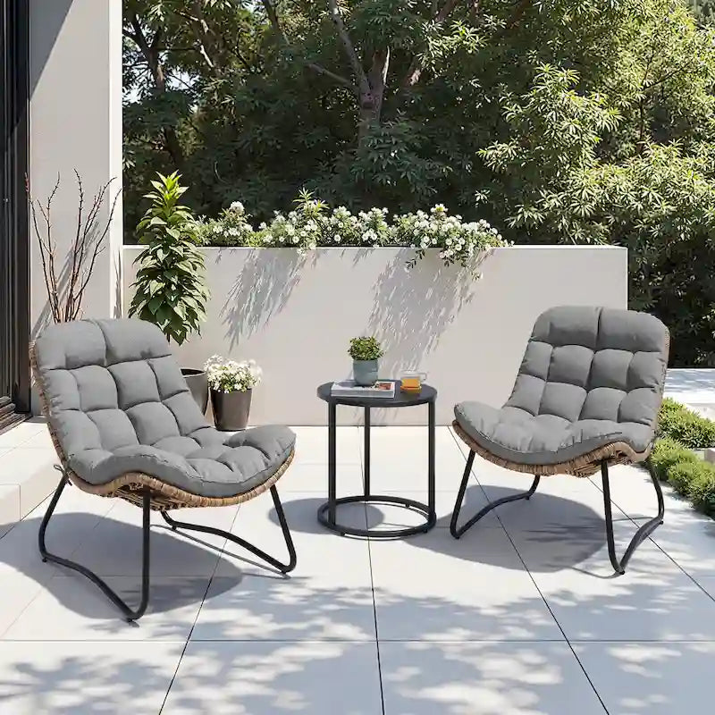 Papasanstoelen voor buiten met kussen, van PE-rattan, gezellige terrasstoelen met bijzettafel