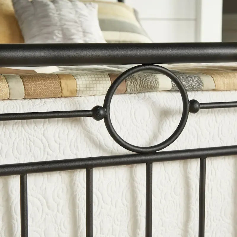 Black Metal Bed
