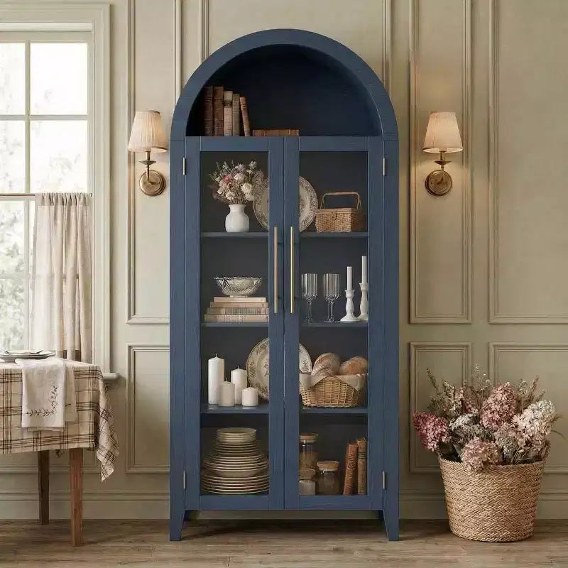 Mobiletto contenitore alto ad arco con ante in vetro, libreria espositiva a 5 ripiani con mensole regolabili per cucina o soggiorno